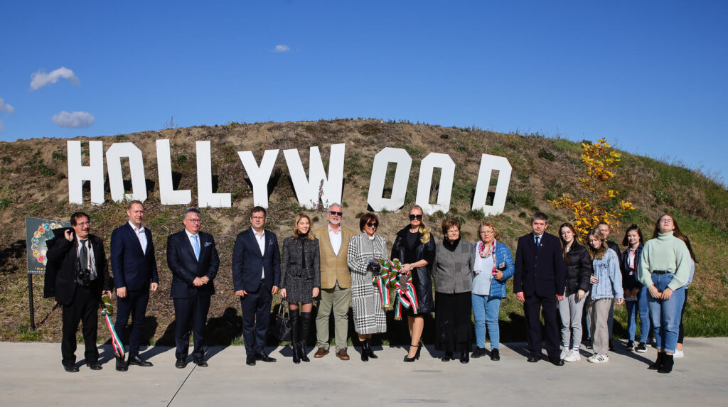 Hollywoodi hetek Szabolcsban: alkotótábor, emléktábla és filmfesztivál is öregbíti hőseinket